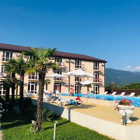 Hotel Askar Alakhadzi Exterior photo